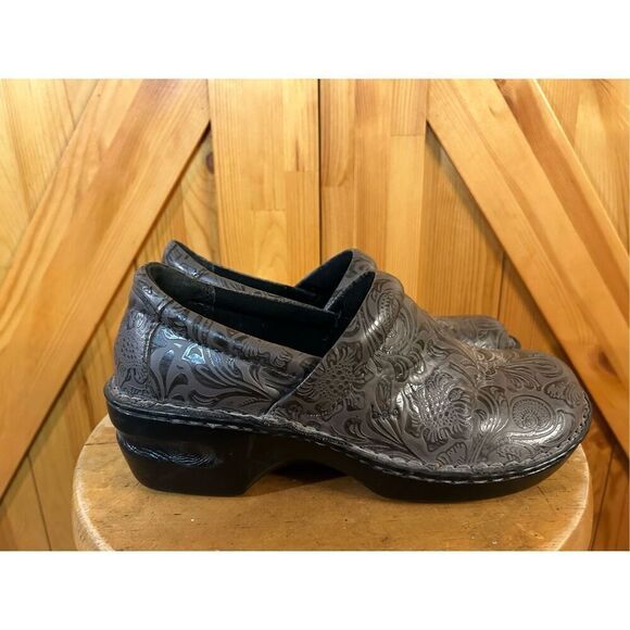 BOC Born Gray Closed Heel Clogs Sz 10M - Picture 1 of 8
